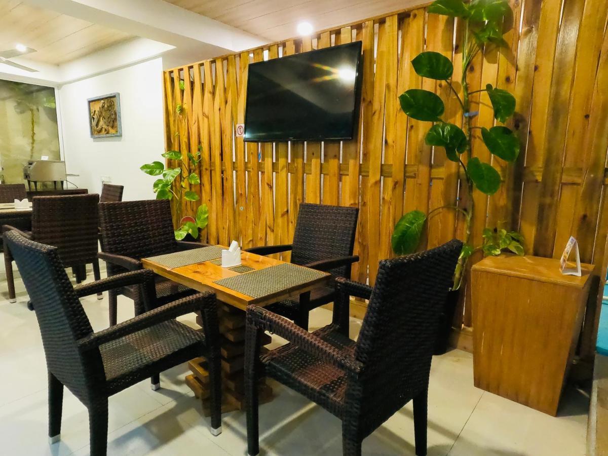 Aquzz Hotel & Spa - Maldives Maafushi Εξωτερικό φωτογραφία